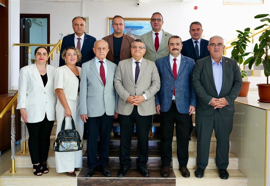 İl Ahilik Kutlama Komitesi 38. Ahilik Kutlama Programı Çerçevesinde Sinop Valisi Dr.Mustafa ÖZARSLAN'ı Makamında Ziyaret Ettiler.